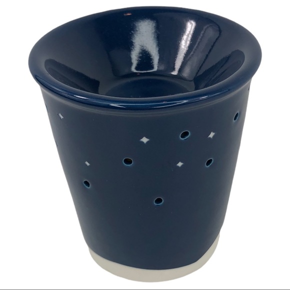 Scentsy Silent Night Nativity Plug-In Nightlight Warmer - Picture 5 of 8